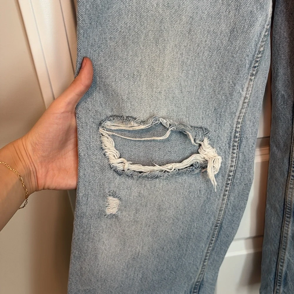 Zara TRF Light Blue Distressed Wide Leg Jeans
Discontinued style! - Picture 5 of 9
